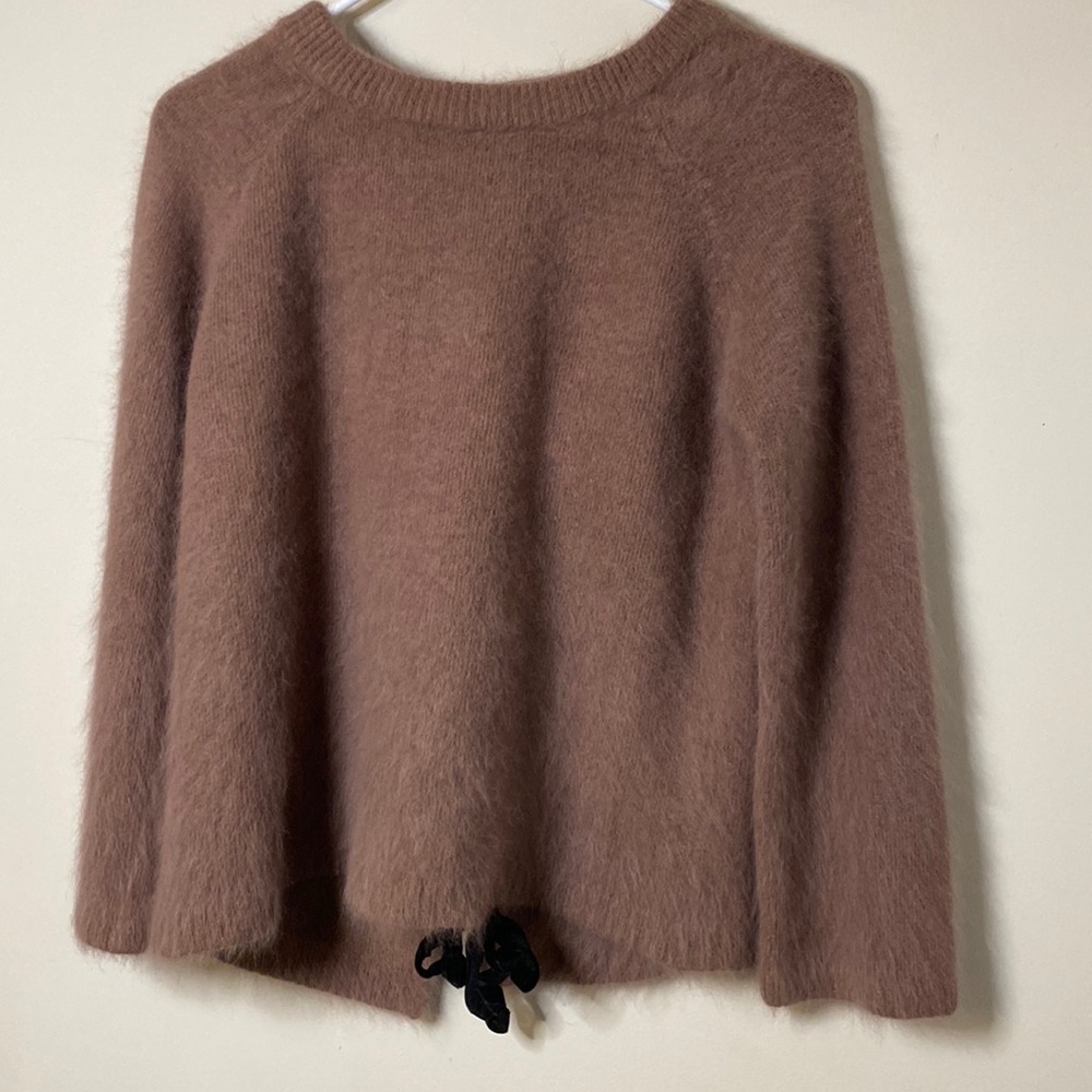 Comfertable and Stylish Sweater
